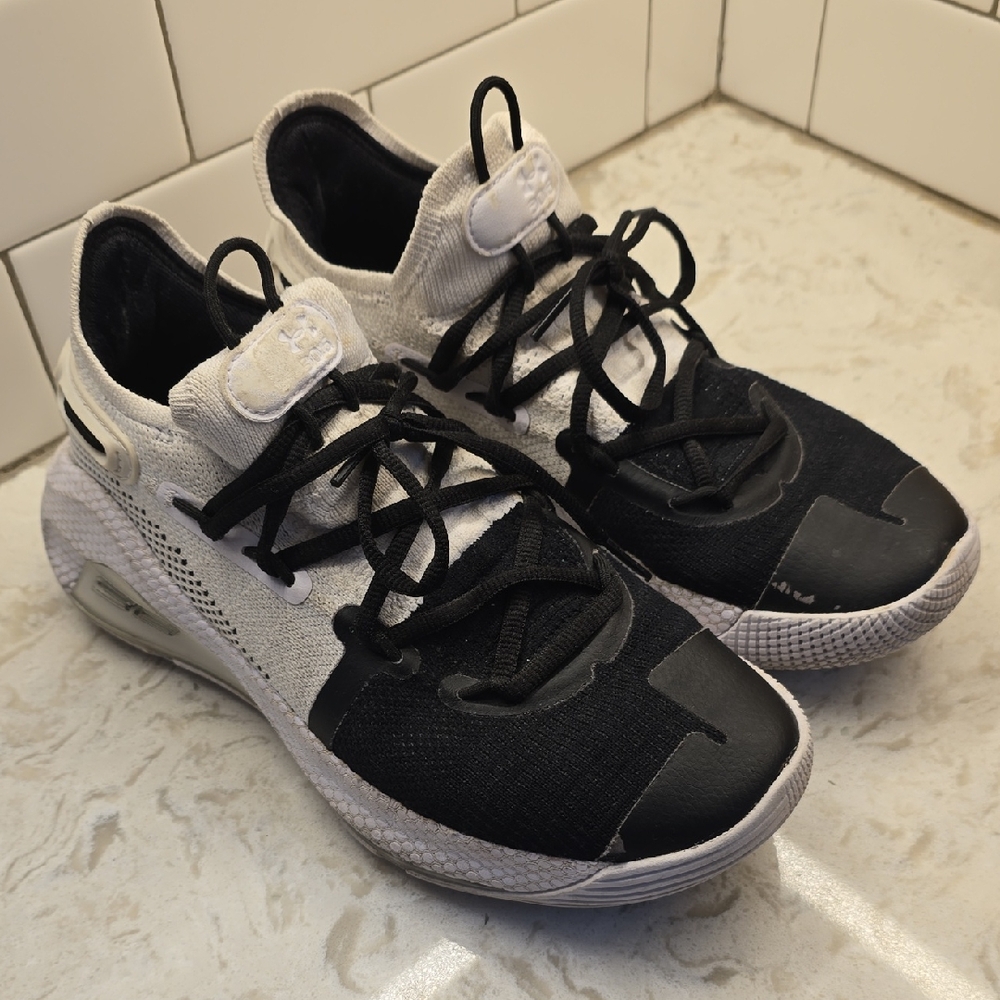 Under Armour Curry 6 Sneakers Youth Size 6